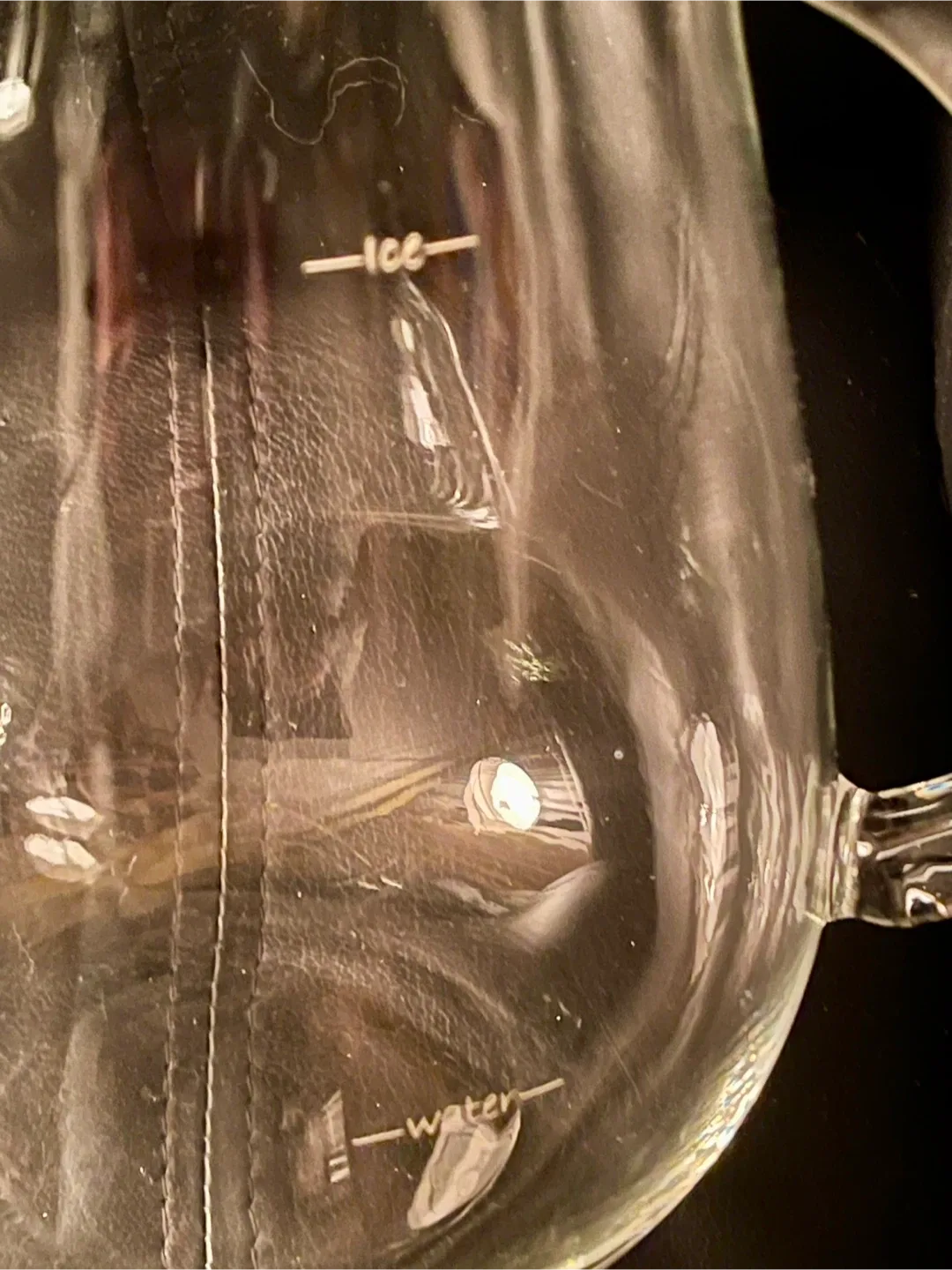 Glass Pitcher with Ice/Water Markings image indicator(2)