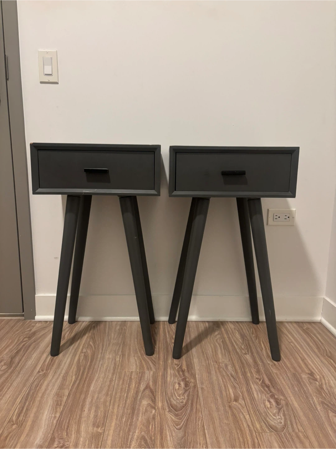 Pair of Gray Nightstand/End table - photo 4
