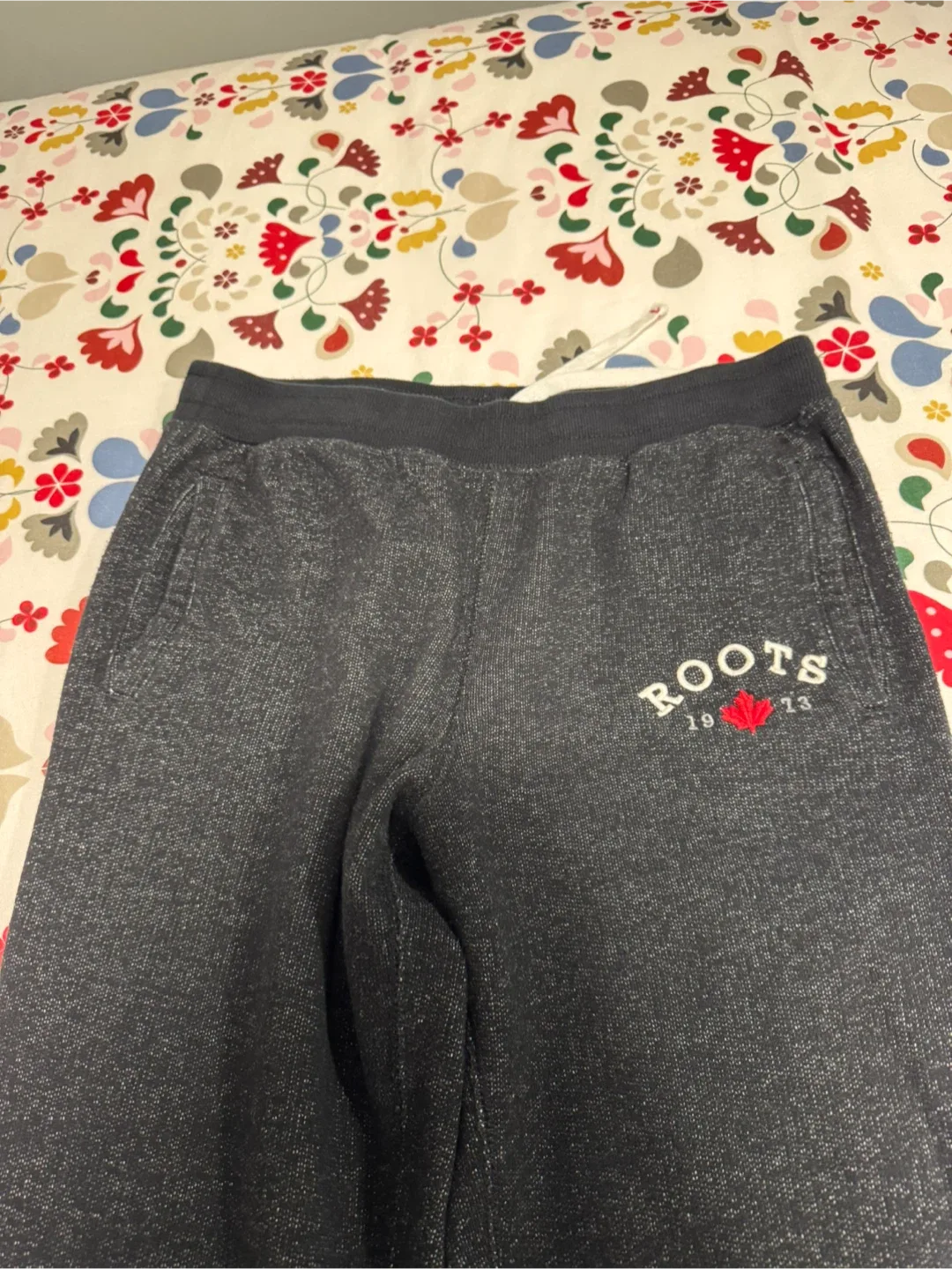 Roots Cabin Sweatpants - Size M/M