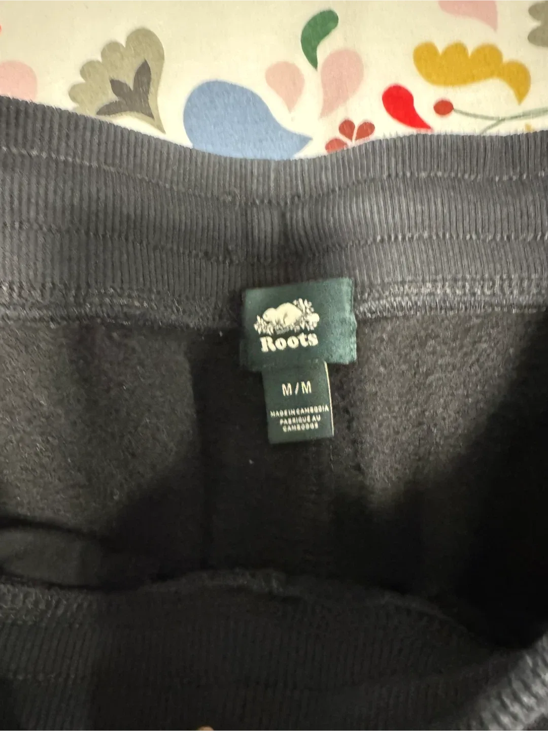 Roots Athletics Black Sweatpants - Size M image indicator(2)