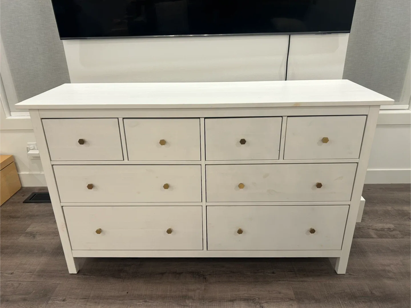 IKEA HEMNES 8 drawers dresser stained white