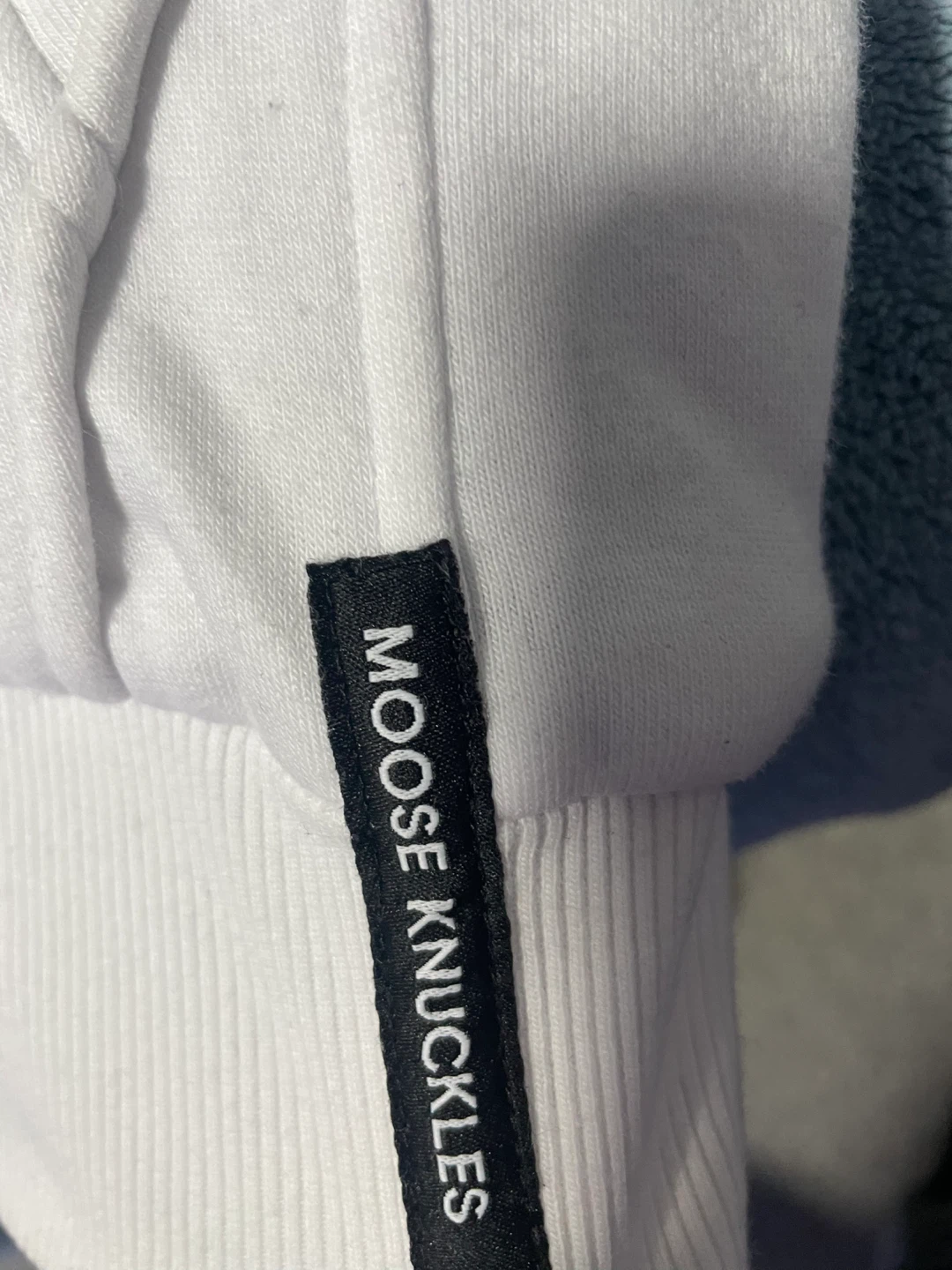 Moose Knuckles White Hoodie - photo 2