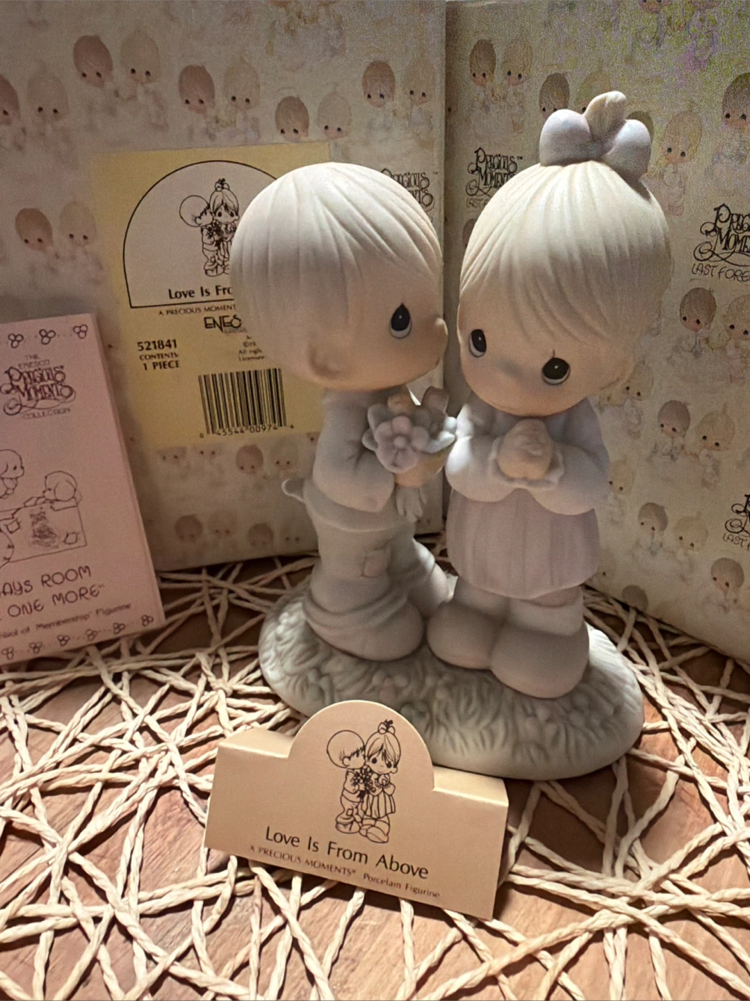 Precious Moments "Love Is From Above" Figurine - photo 2