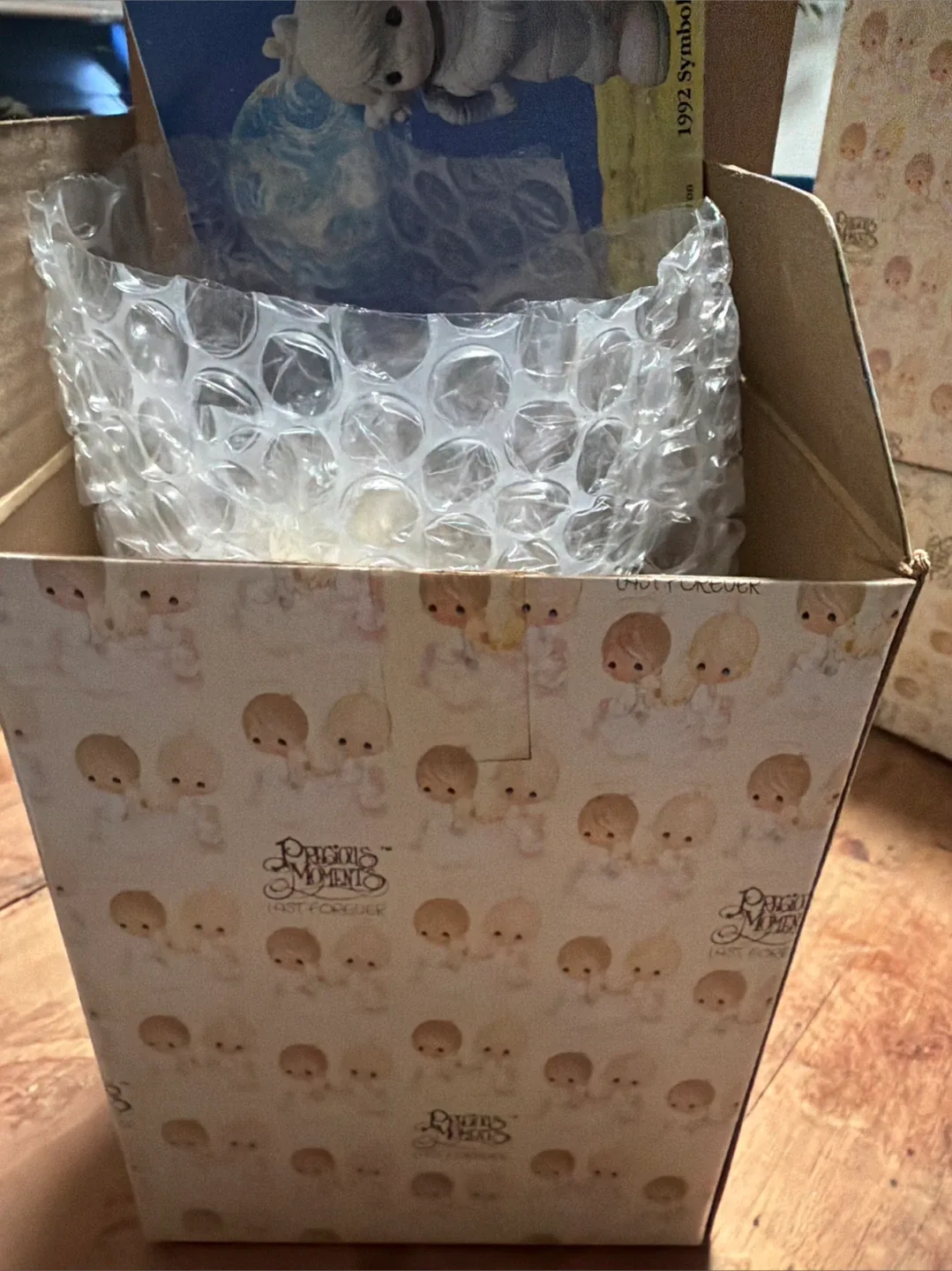 Precious Moments Hallelujah Country Figurine image indicator(4)