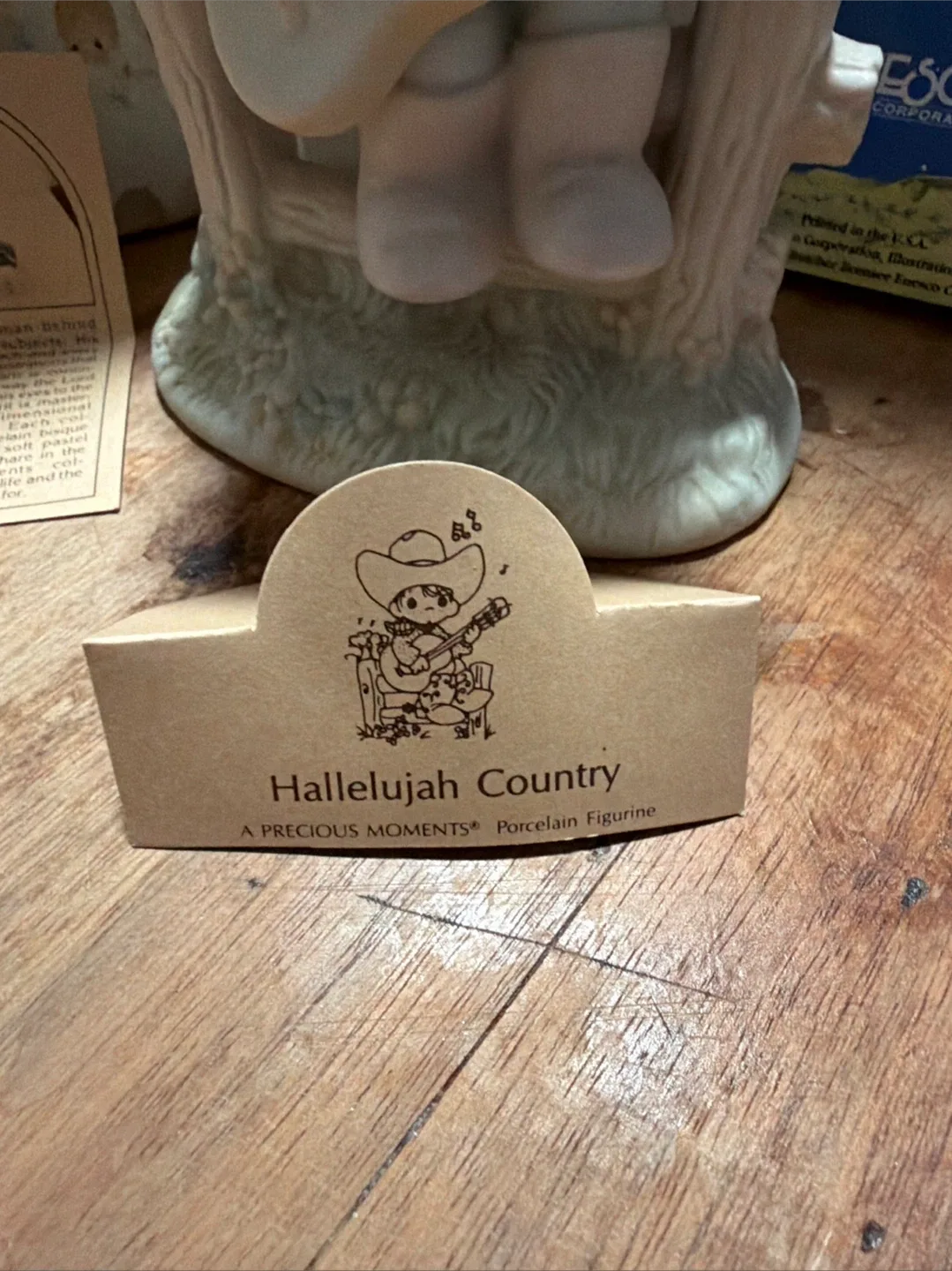 Precious Moments Hallelujah Country Figurine image indicator(2)