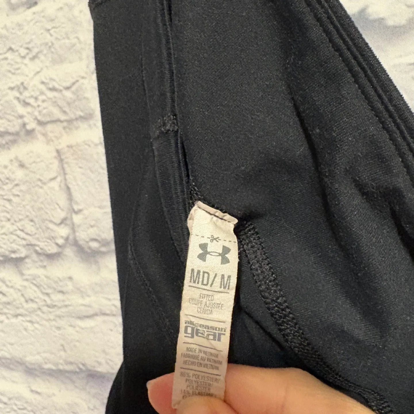 Under Armour Black Pants - Size M image indicator(5)