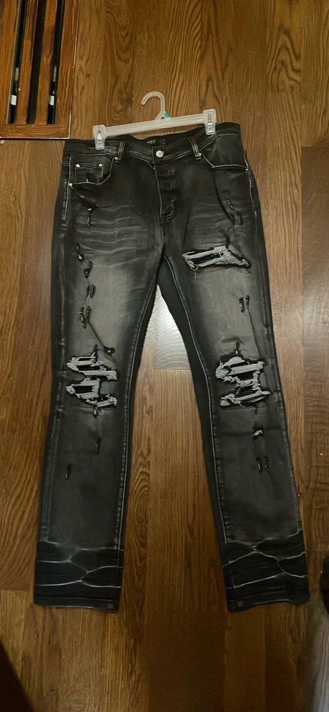 Amiri  Black Distressed Jeans image indicator(2)