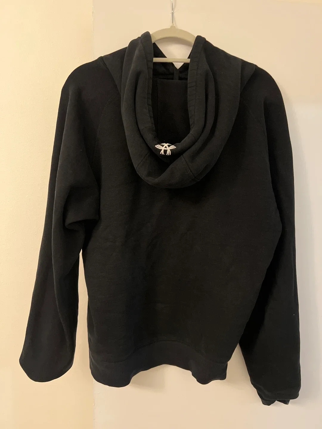 TNA Black Hoodie - Size XL image indicator(2)