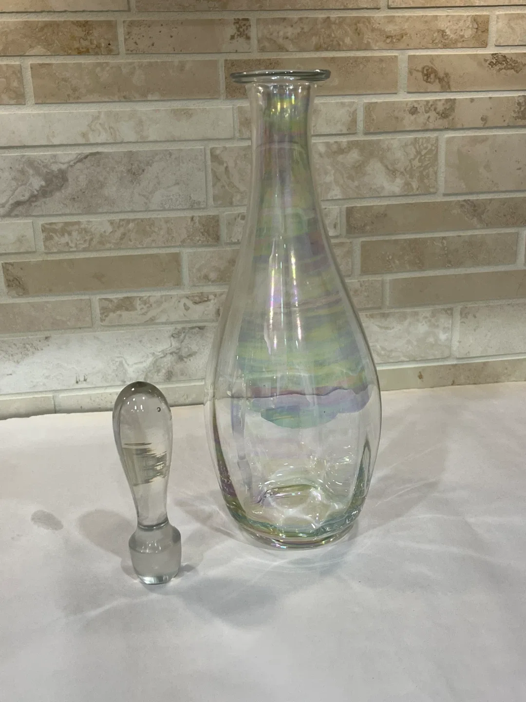 Iridescent Glass Decanter image indicator(2)