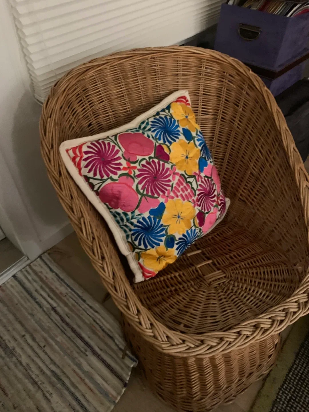 Free - Rattan Accent Chair with Cushion image indicator(3)