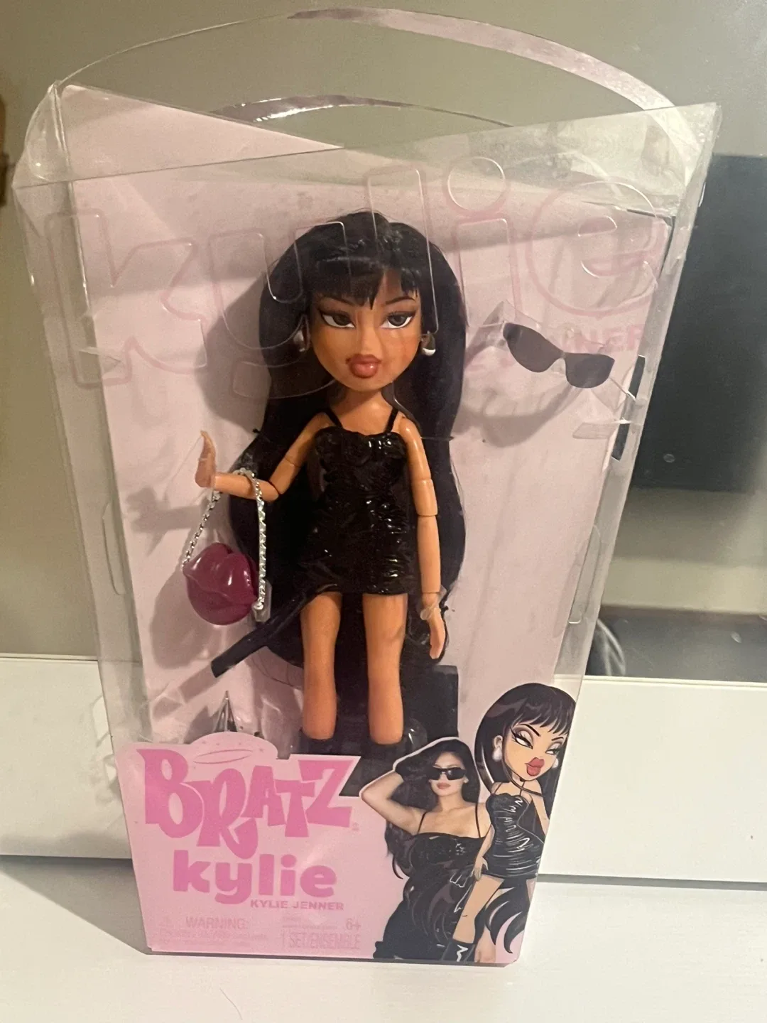 Bratz Kylie Jenner Doll - New in Box image indicator(5)