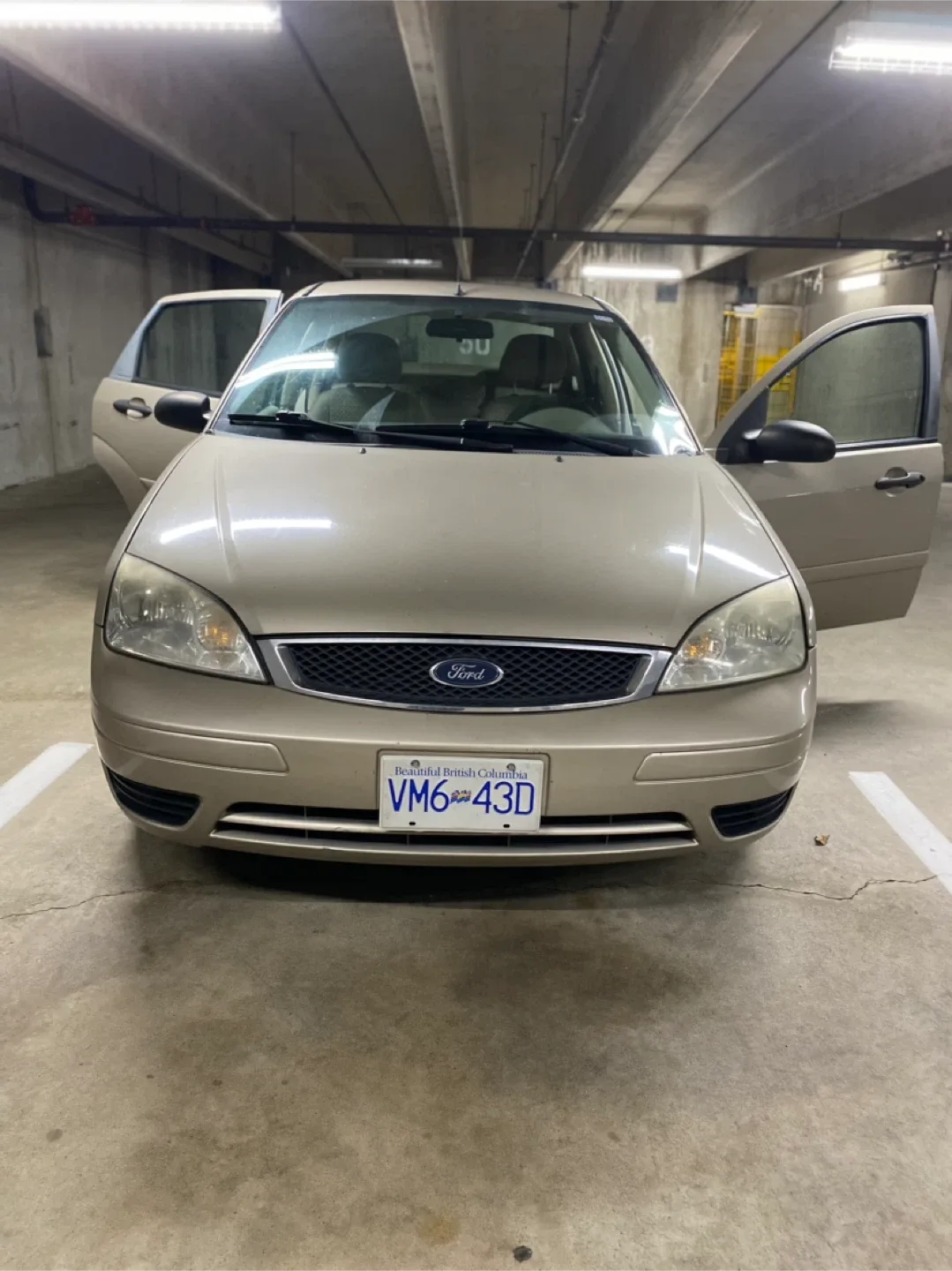 Ford Focus - Sedan image indicator(10)