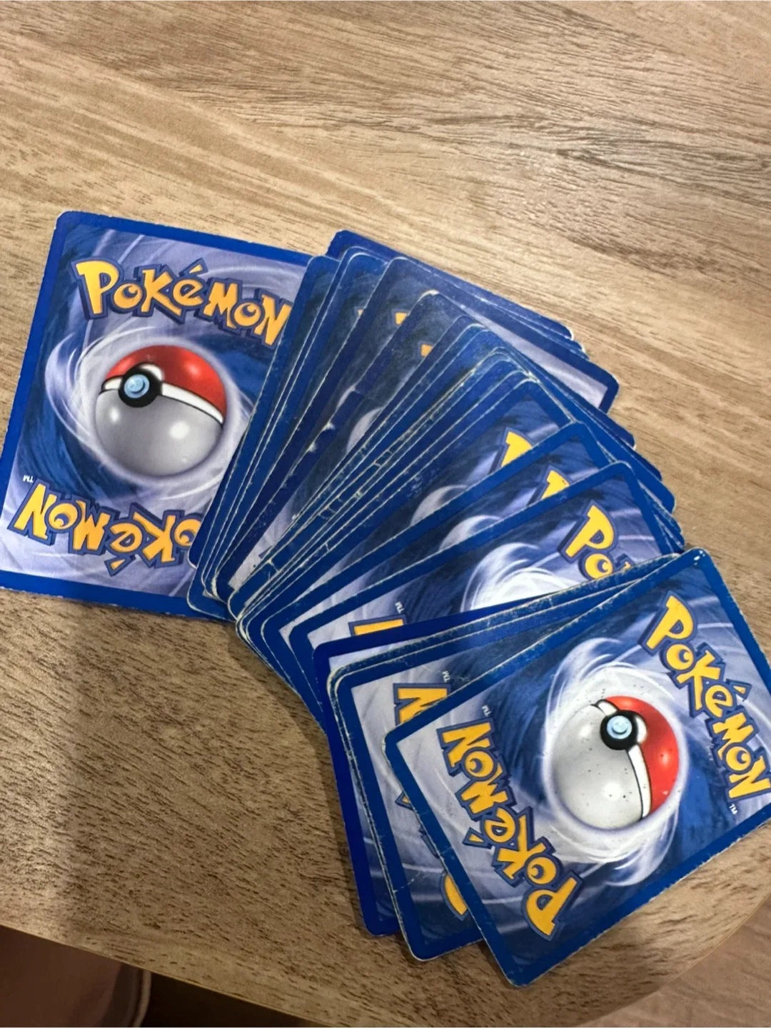 Pokémon Cards Bundle image indicator(3)