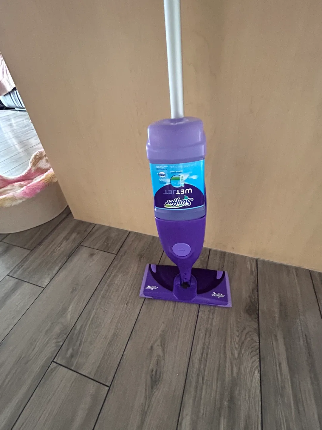 Swiffer WetJet with Pads image indicator(2)