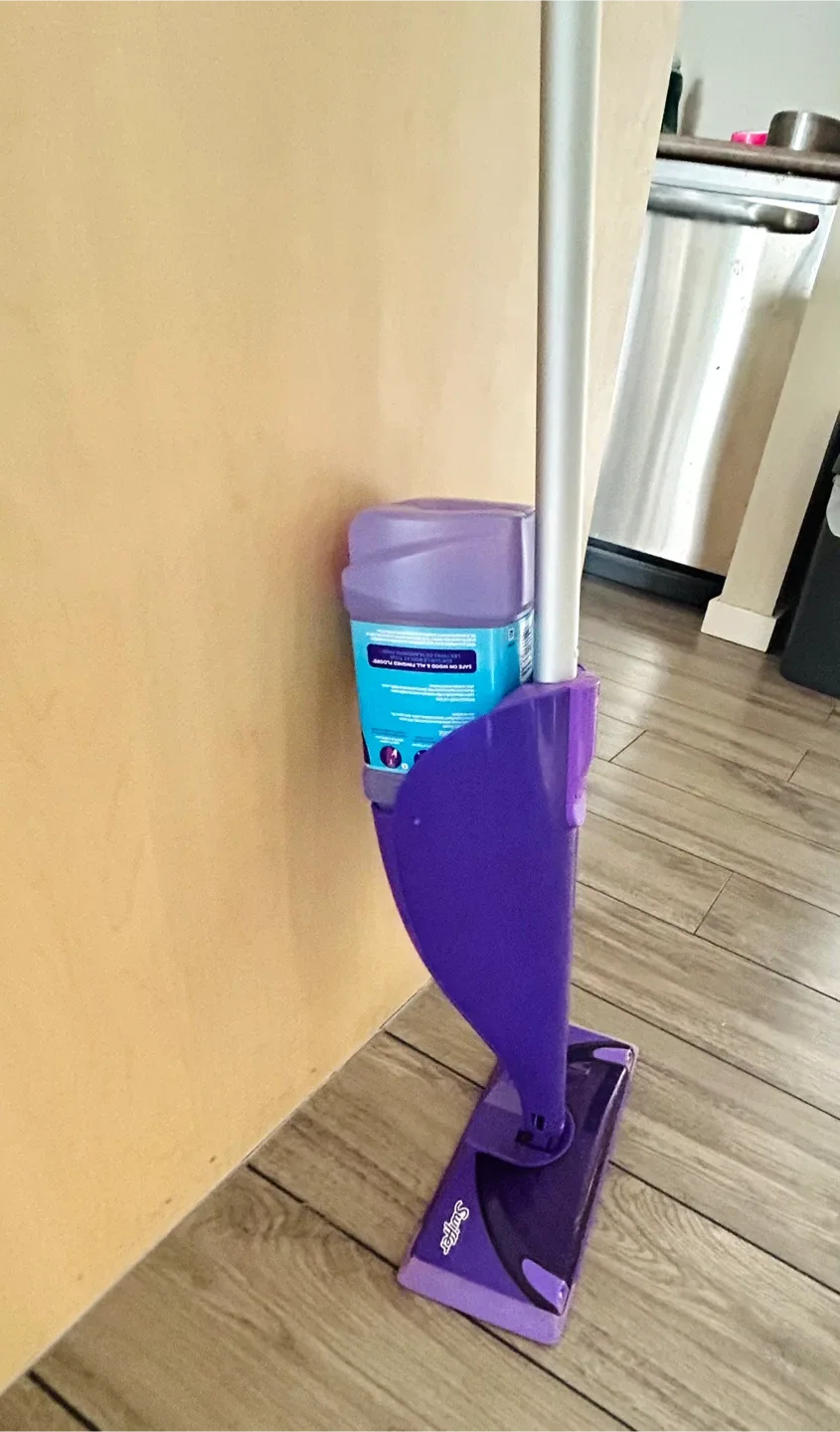 Swiffer WetJet with Pads image indicator(4)