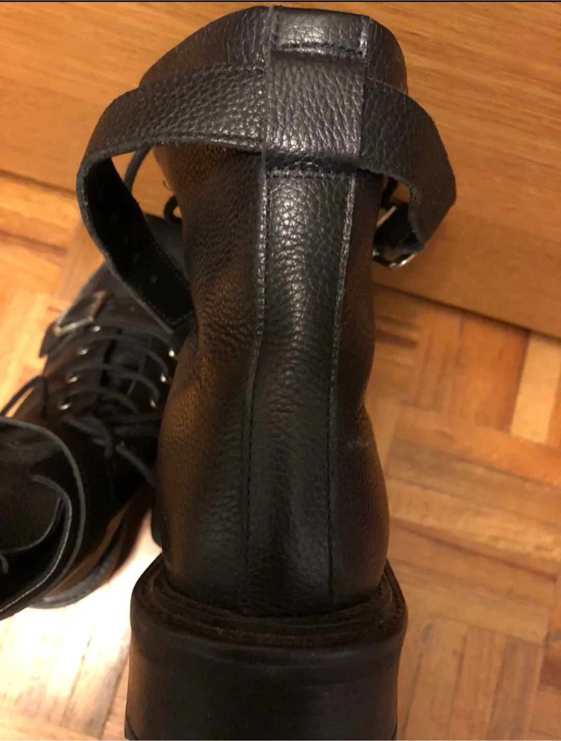 Black Leather Boots fit to size 6/6.5 image indicator(4)
