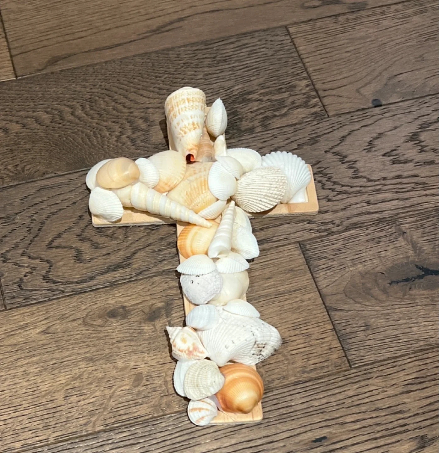 Seashell Cross Decoration image indicator(2)