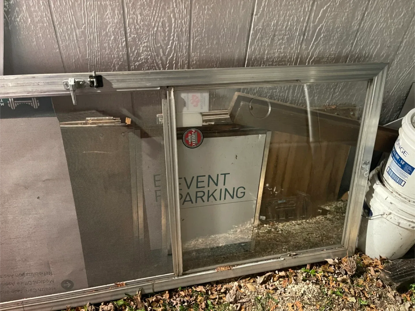 Aluminum Screen Door $18 image indicator(4)