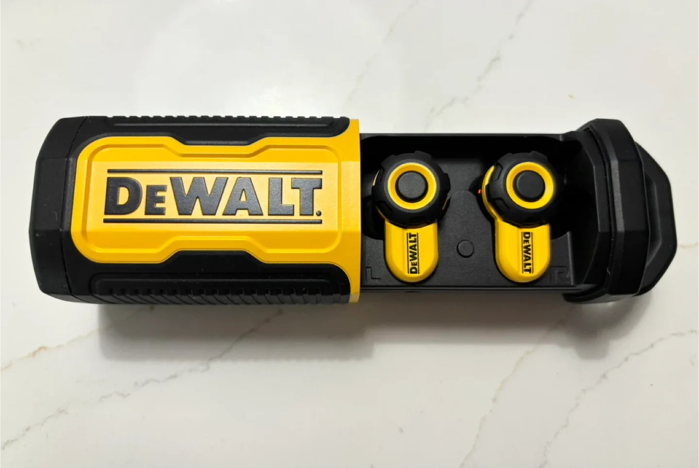Dewalt Jobsite Pro-X2 ANC True Wireless Earbuds NEW image indicator(3)