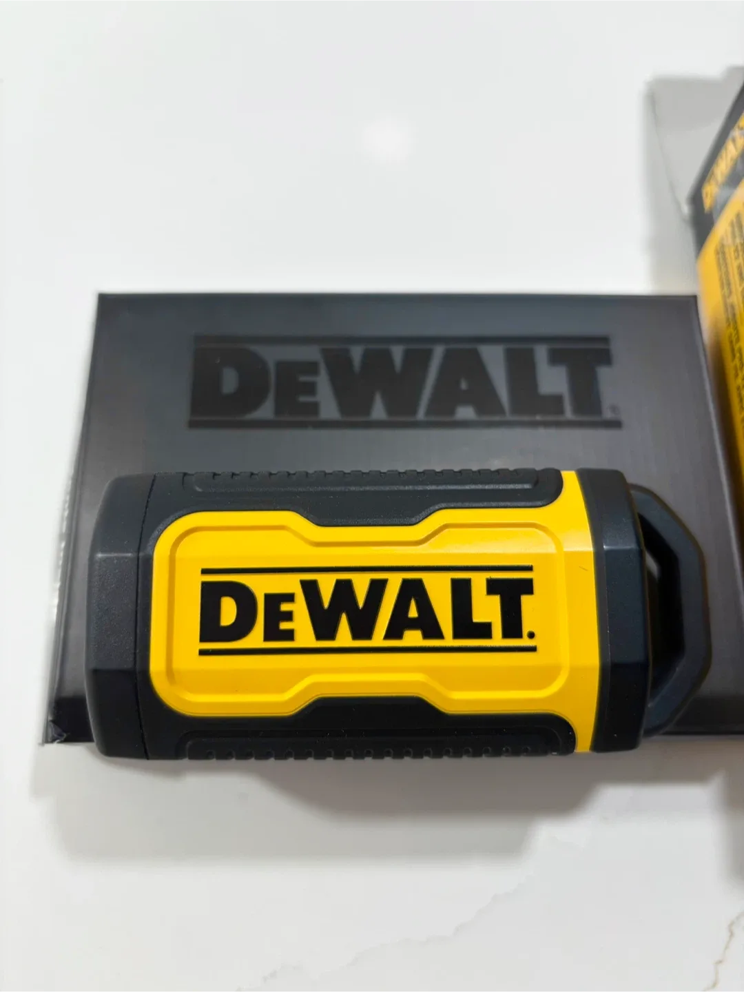 Dewalt Jobsite Pro-X2 ANC True Wireless Earbuds NEW image indicator(2)