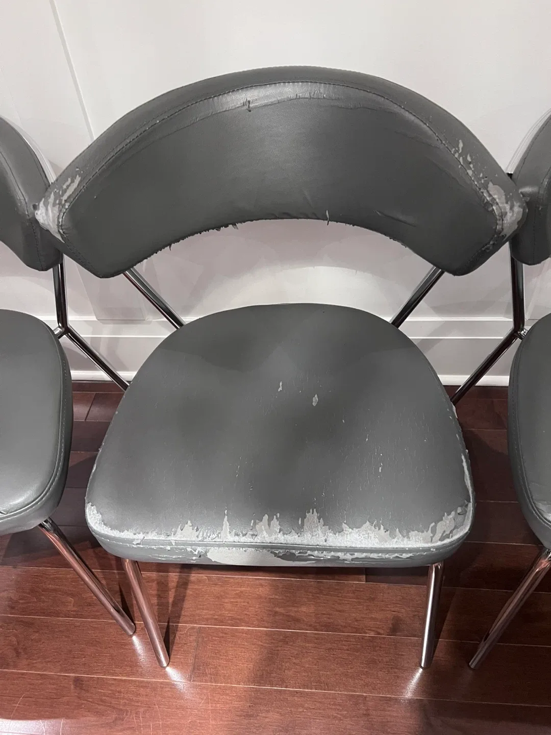 Set of 4 Grey Chairs image indicator(3)