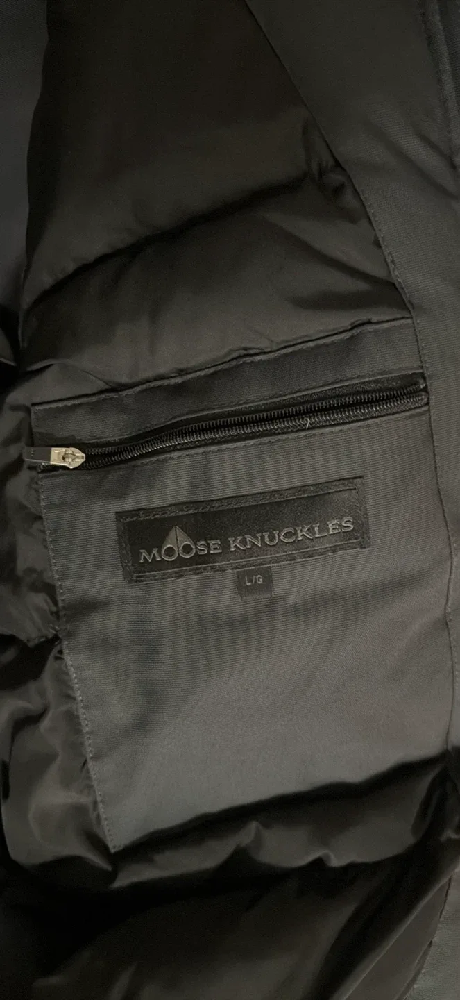 Moose Knuckles Down Filled Winter Jacket - L image indicator(3)