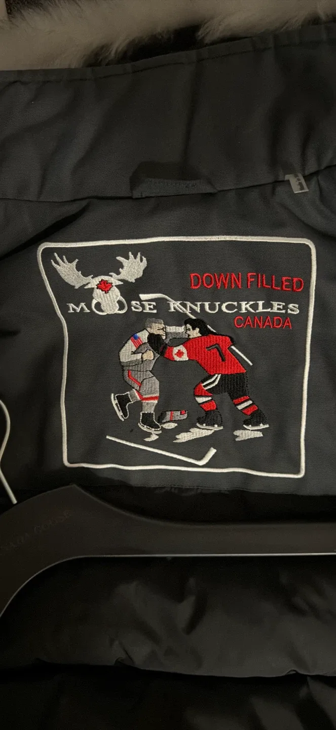 Moose Knuckles Down Filled Winter Jacket - L image indicator(2)