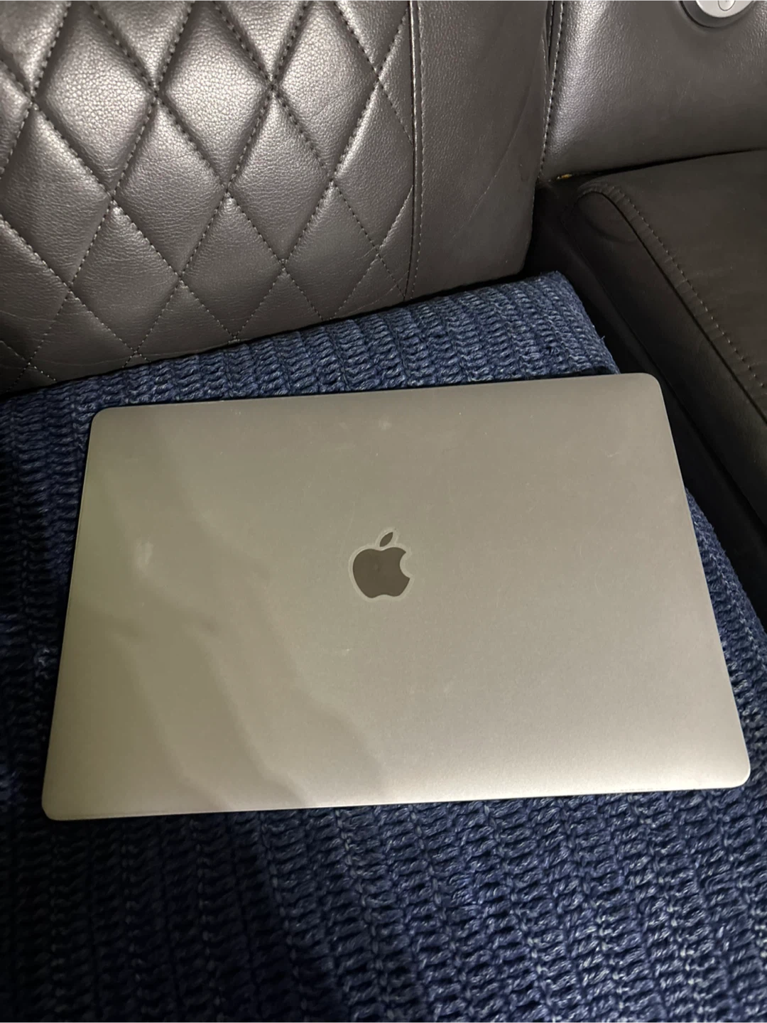 MacBook Pro 2019 - photo 2
