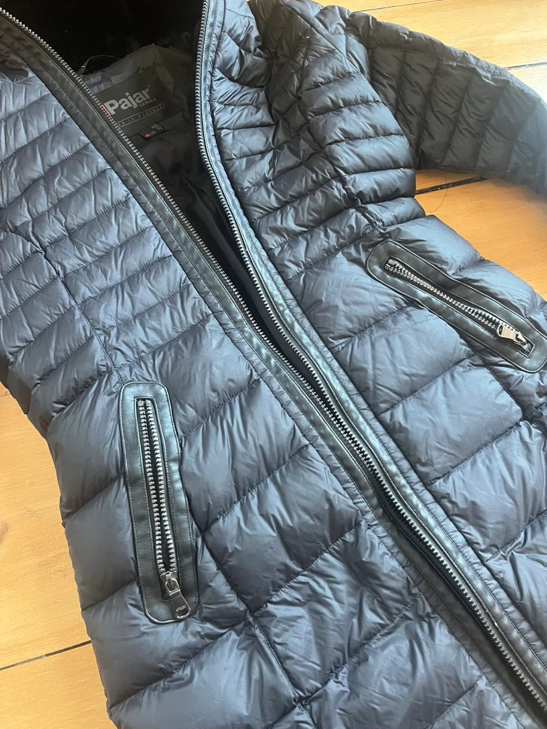 Pajar Canada Black Puffer Jacket - Size L/G image indicator(2)