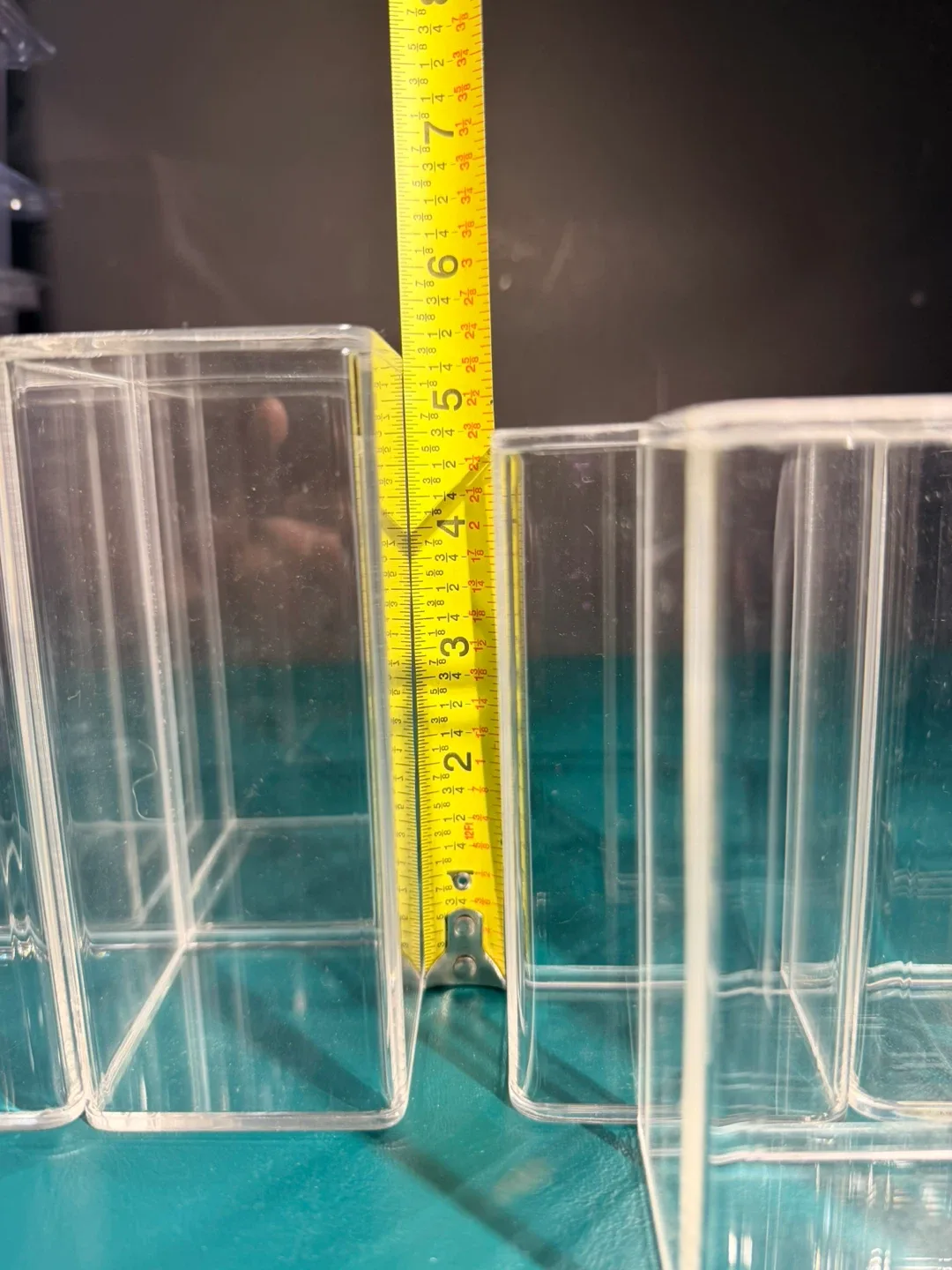 Star Case, Figure Shield Stands & Acrylic Cases image indicator(7)