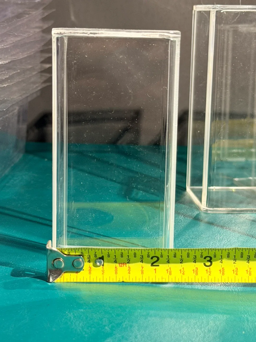 Star Case, Figure Shield Stands & Acrylic Cases image indicator(8)