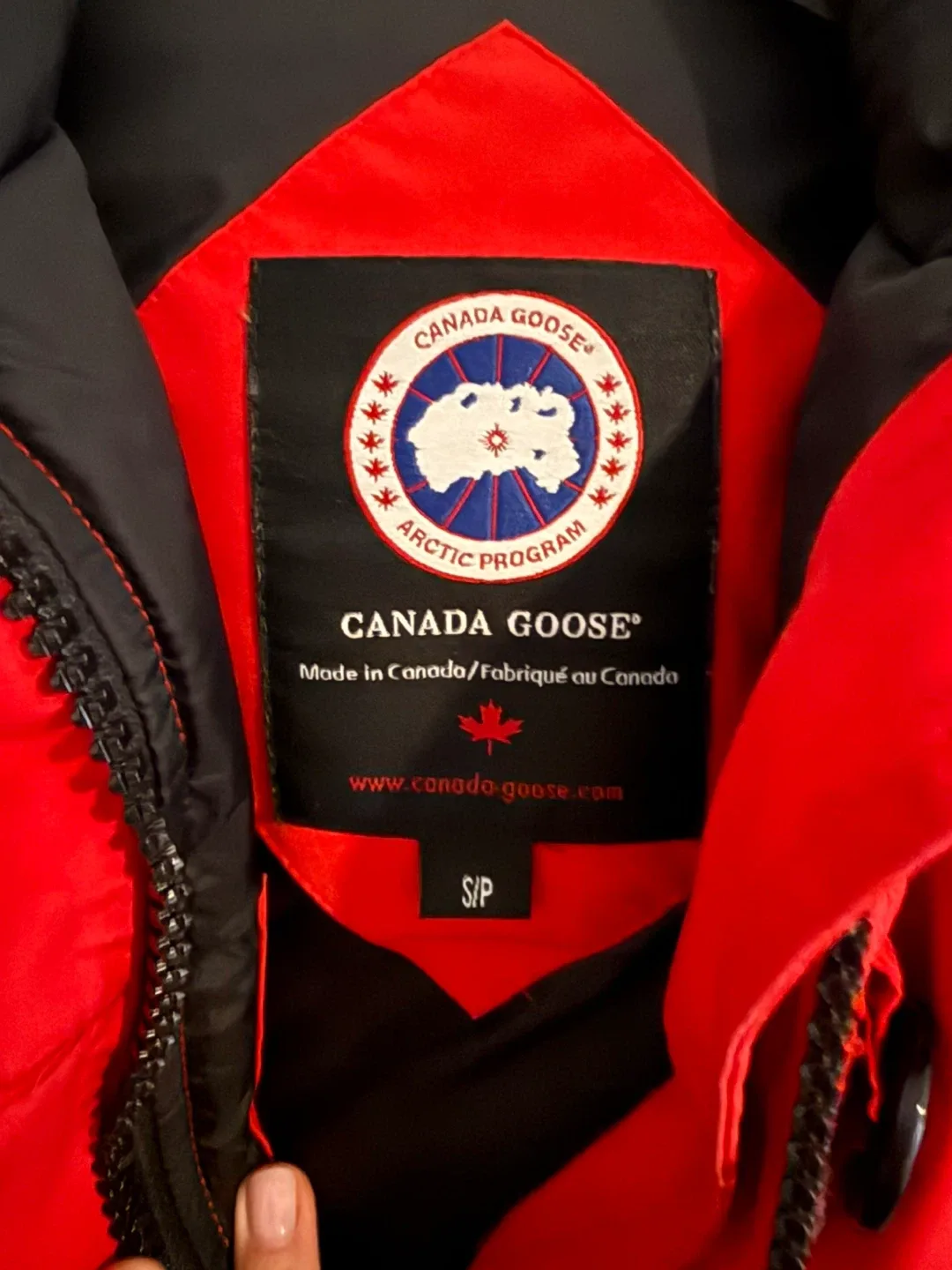 Canada Goose Size S -  Red Winter Coat image indicator(6)