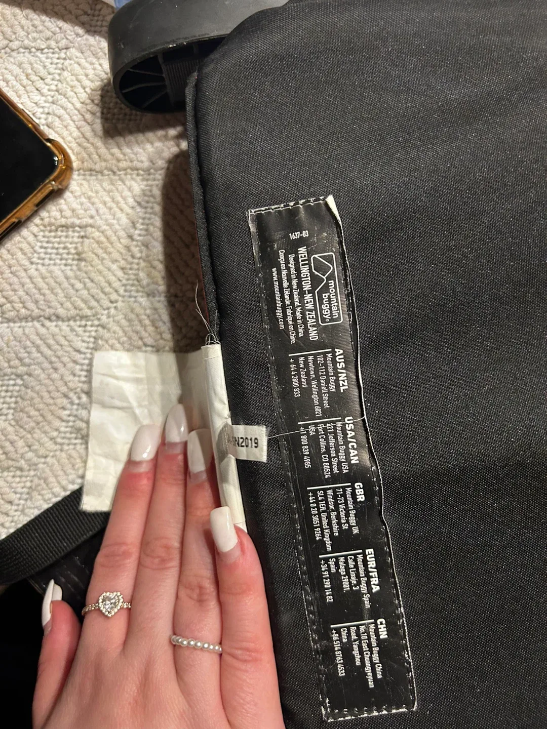 Mountain Buggy Pod Clip-On High Chair image indicator(2)