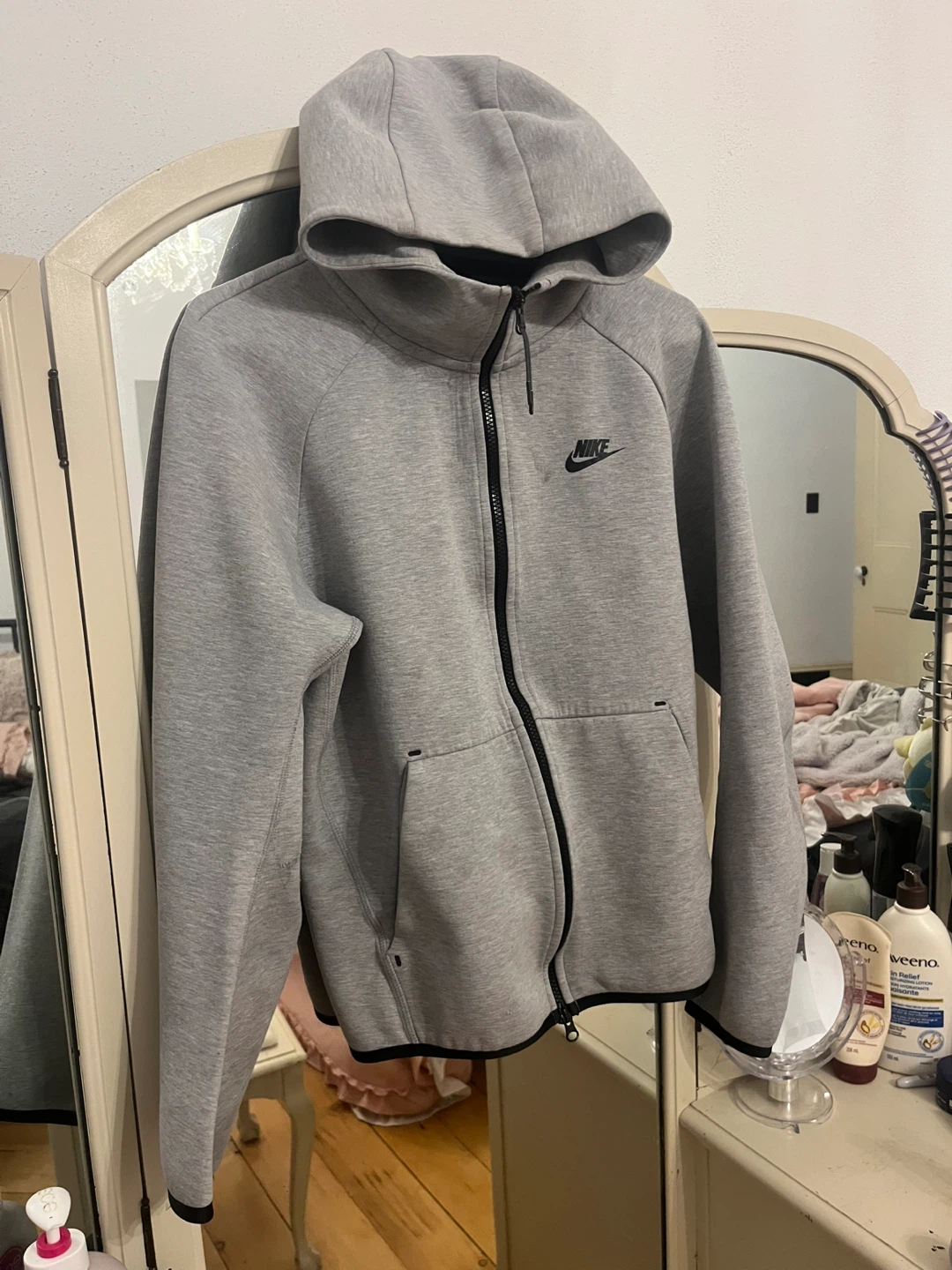 Nike Tech Fleece Hoodie - Grey