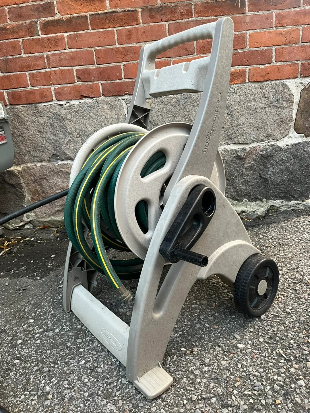 Hose Mobile Garden Hose Reel Cart image indicator(4)
