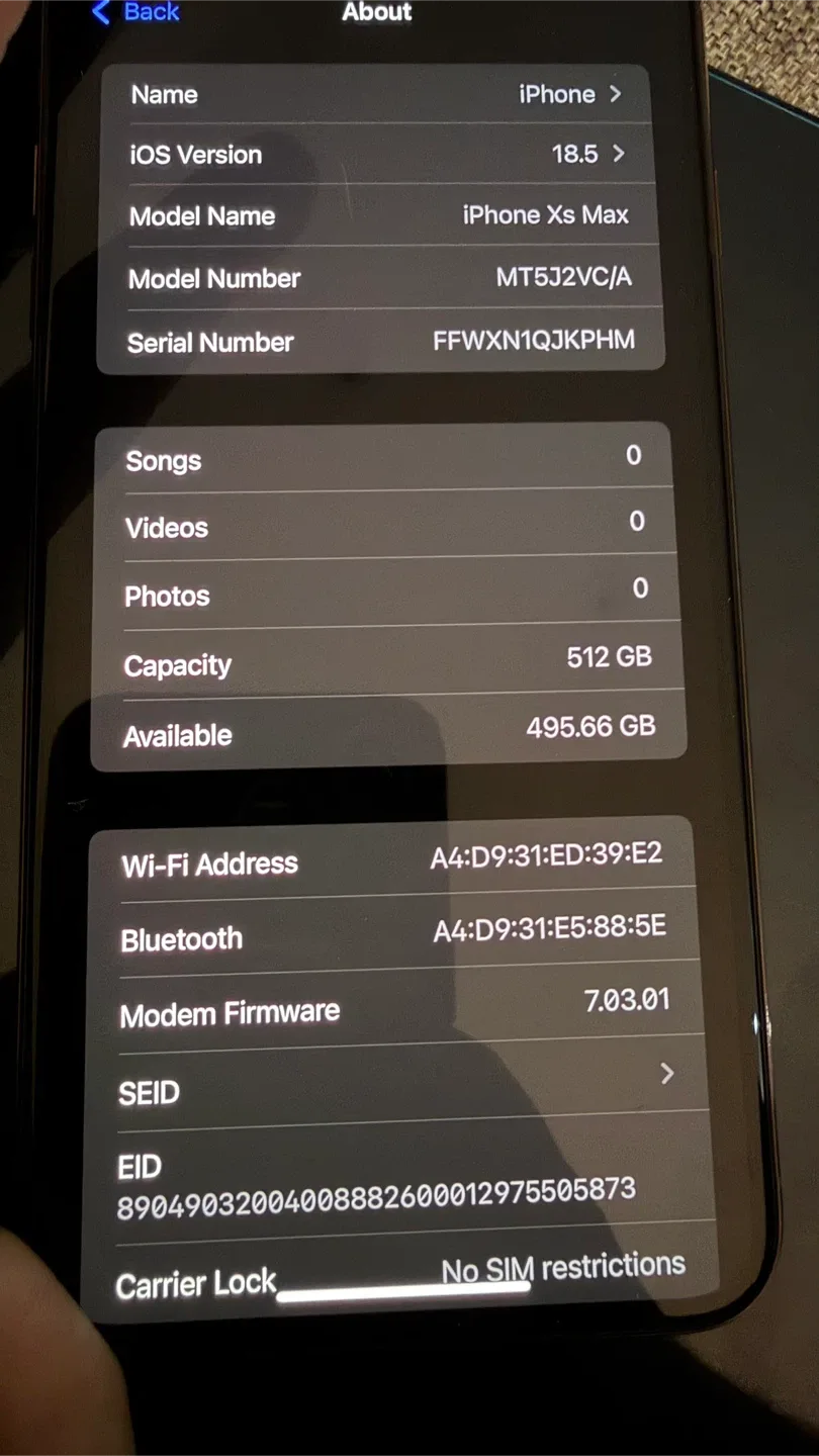 iPhone XS Max 512GB - Great Condition image indicator(2)