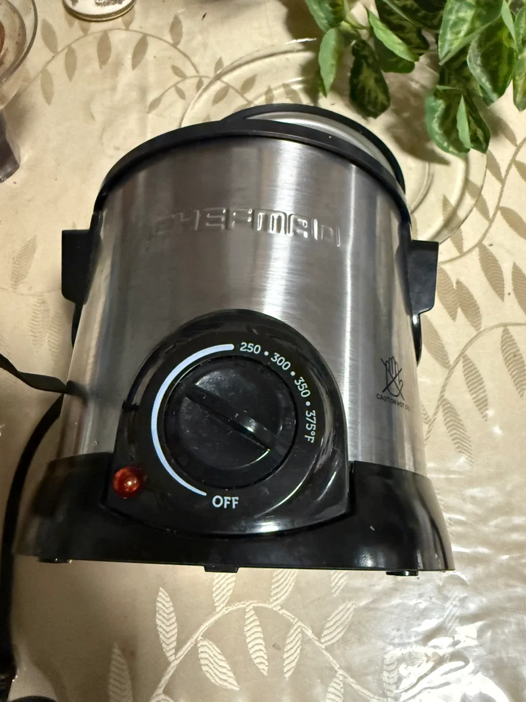 Chefman Deep Fryer image indicator(3)