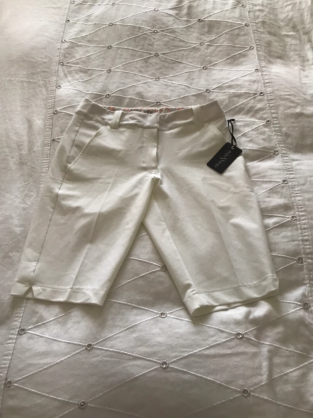 Nine & Nine White Golf Shorts - Size 6 - photo 3
