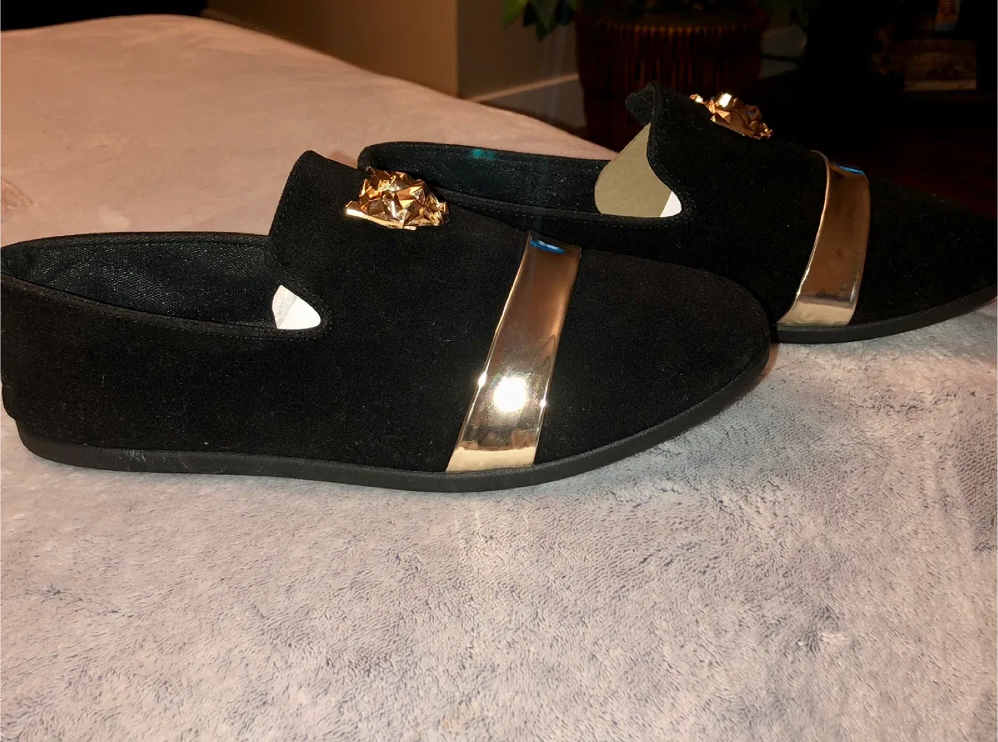 Black Loafers with Gold Accent - Size 42 image indicator(7)