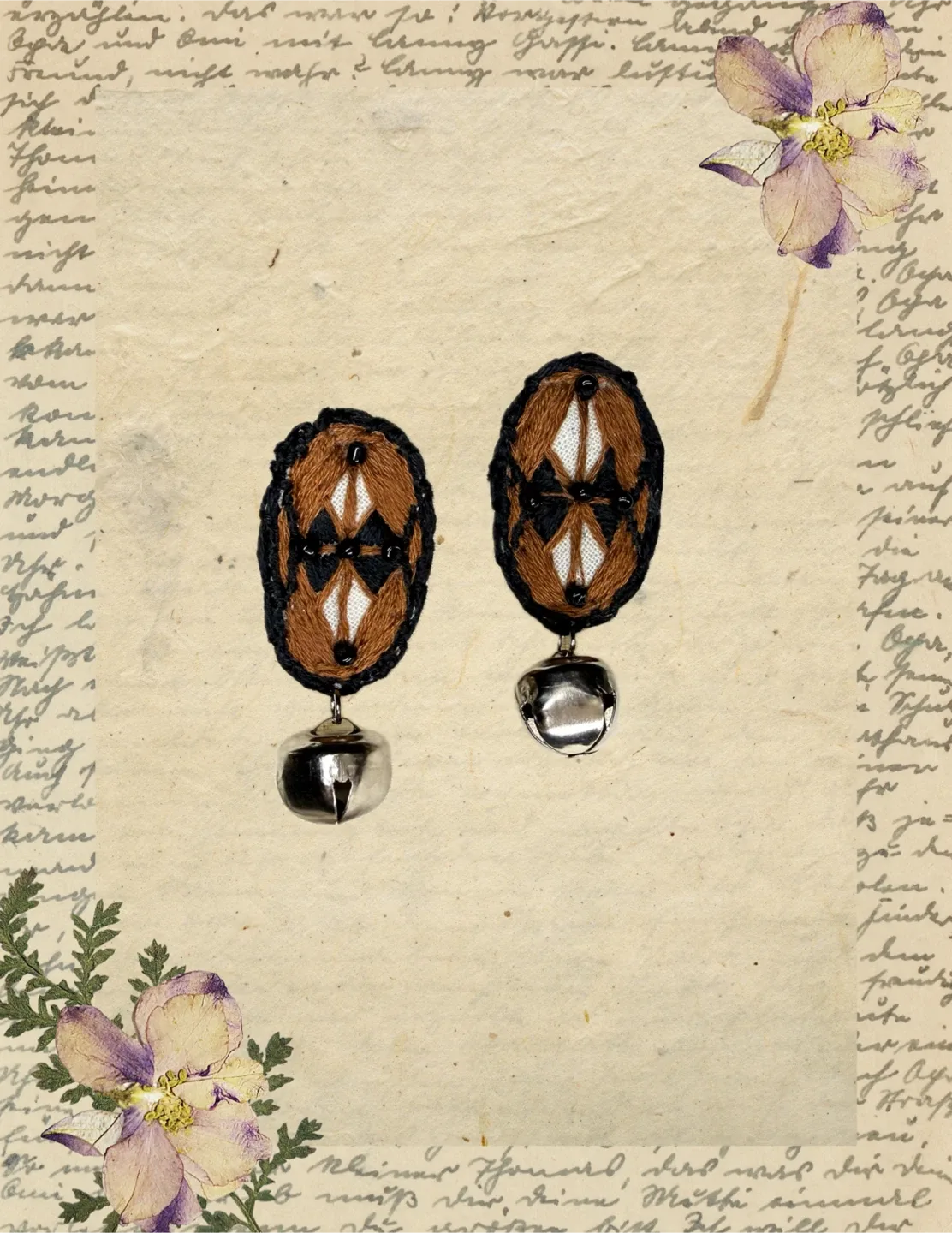 Handmade Dangle Earrings image indicator(2)