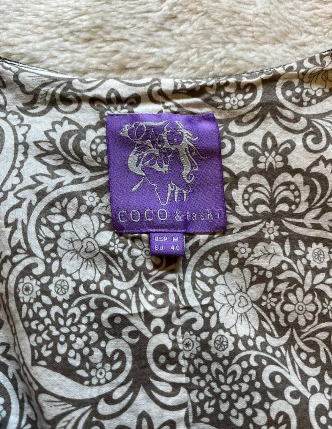 LADIES COCO & TASHI VEST  (Size Medium) - photo 5