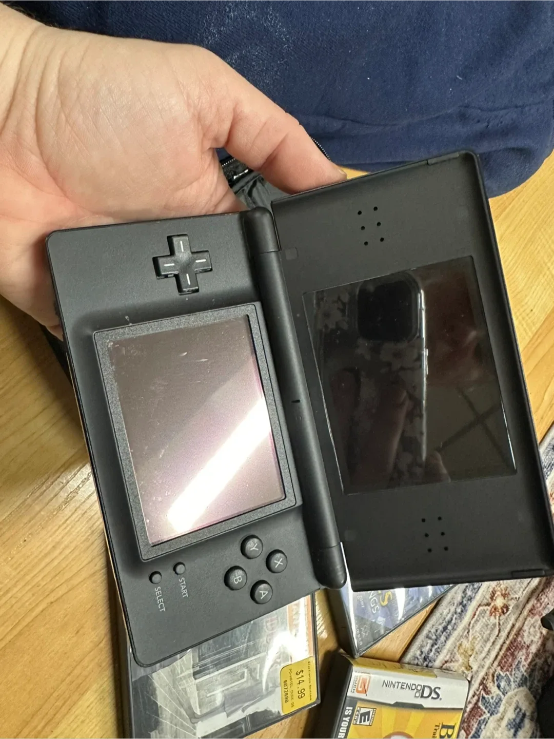 Nintendo DS Lite Console & Accessories image indicator(2)