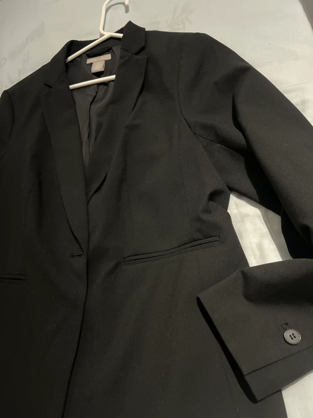 H&M Black Blazer - Size med/large - photo 3