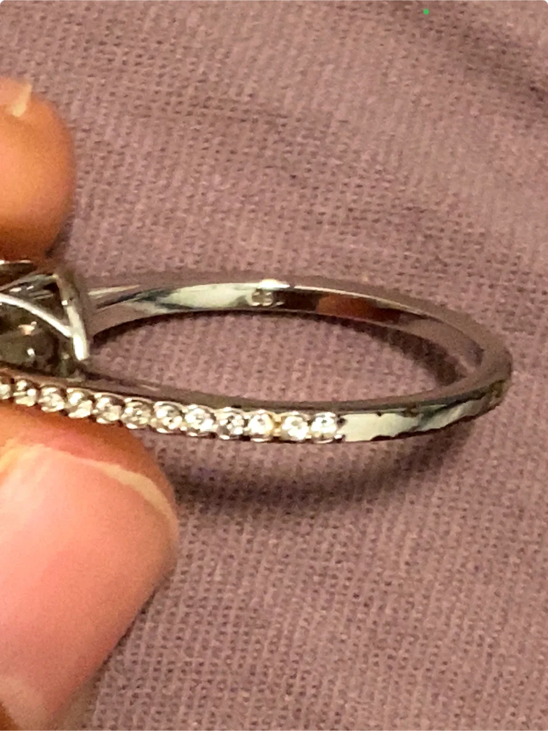 Swarovski Ring with Box - Size 9 image indicator(4)