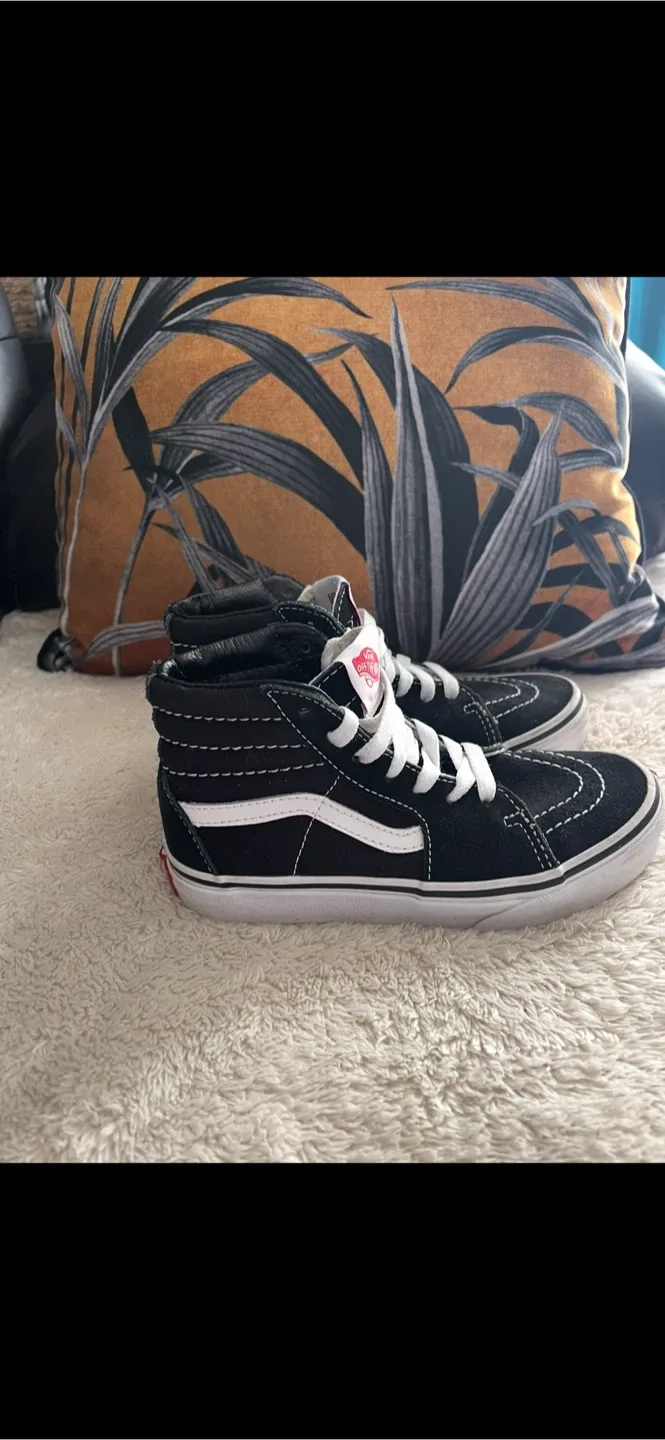 Vans SK8-Hi Kids Size 1.0 Black/White image indicator(3)
