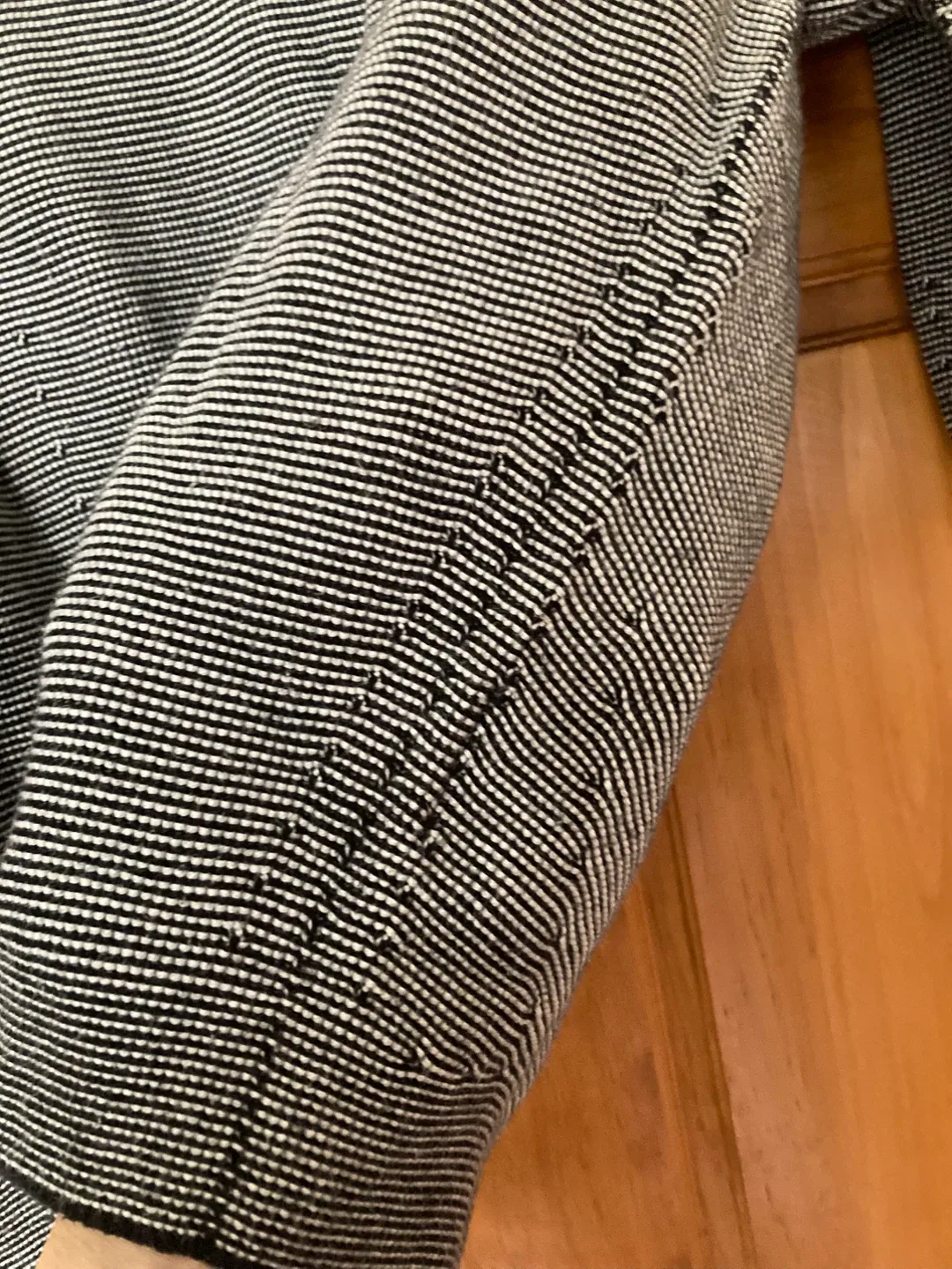 Uniqlo Houndstooth Cotton Cardigan Size M image indicator(4)