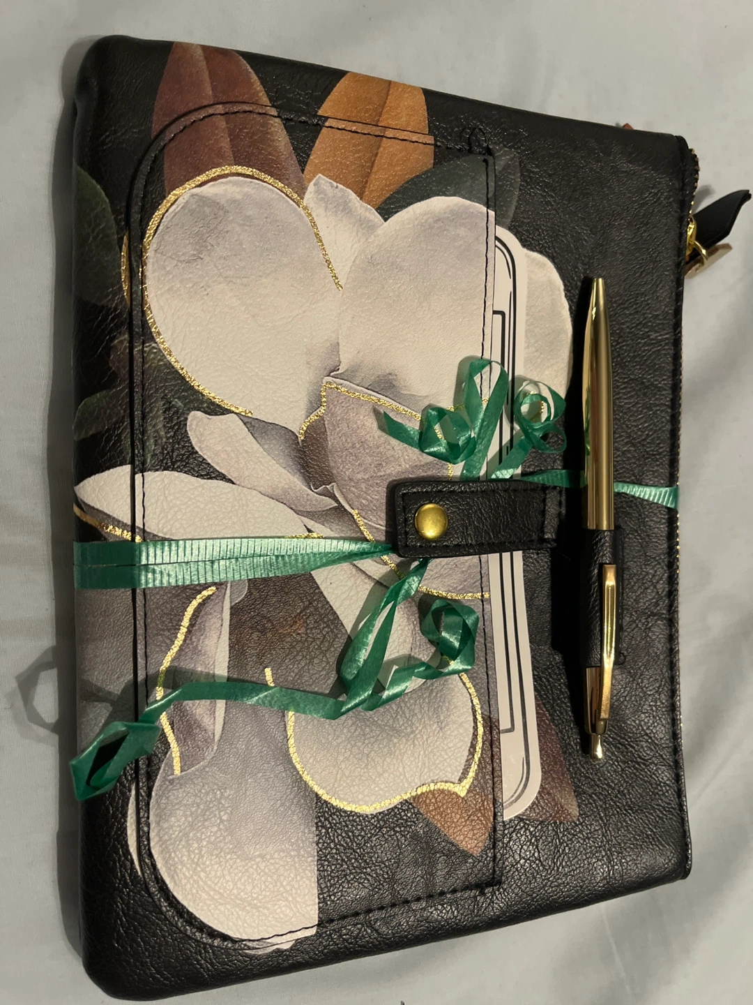 Magnolia Flower Clutch with Pen—new - photo 2
