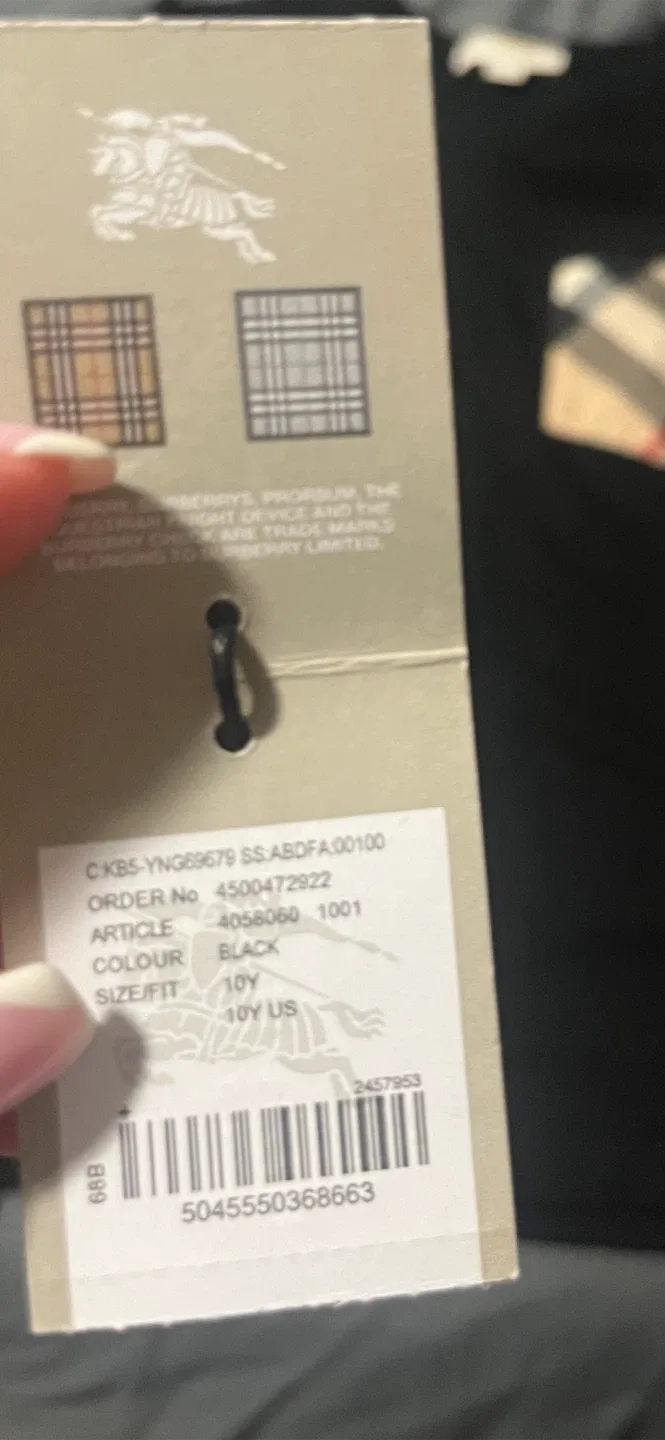 Burberry youth T-shirt image indicator(5)