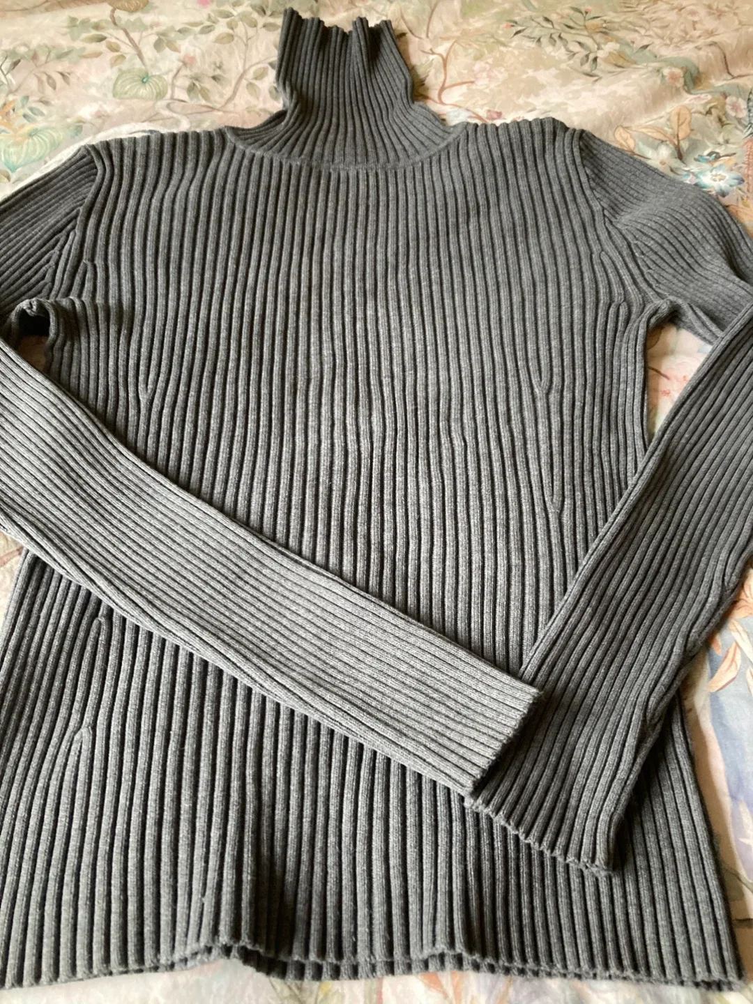 GAP Gapstretch Cotton Turtleneck - Size XS image indicator(2)