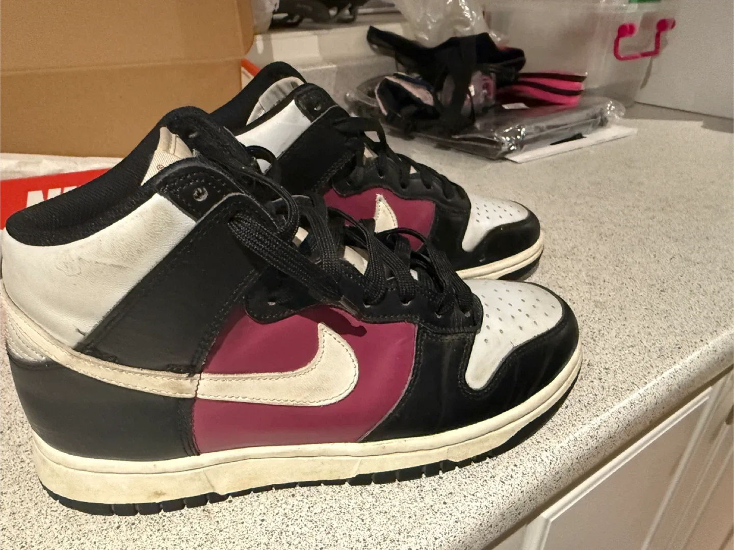 W Nike Dunk High Black/Summit White-Rosewood - US 8- used image indicator(6)